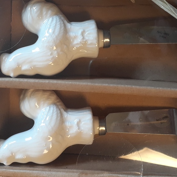 White Ceramic / Stainless Rooster Cheese Spreaders - Picture 4 of 4